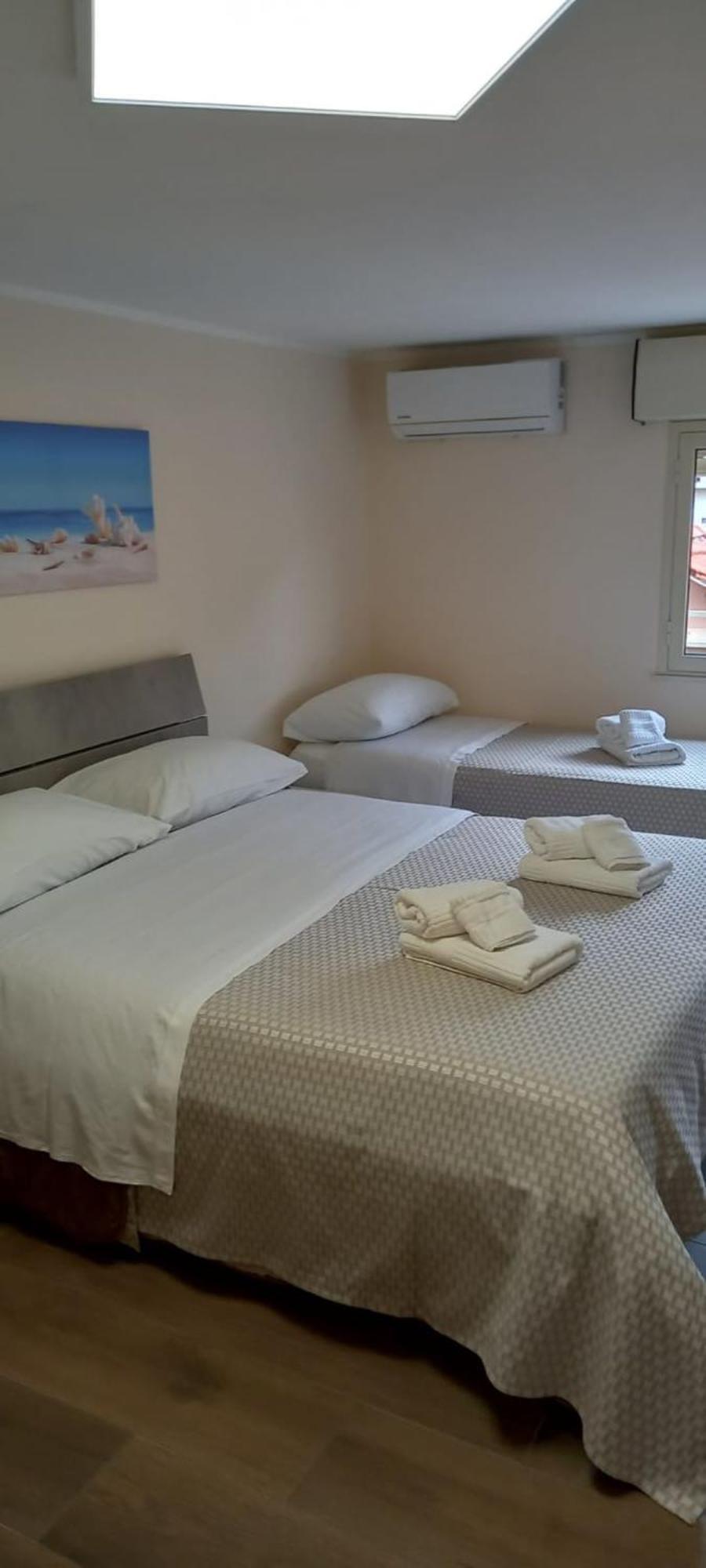 B&B Omnia Scilla Exterior photo